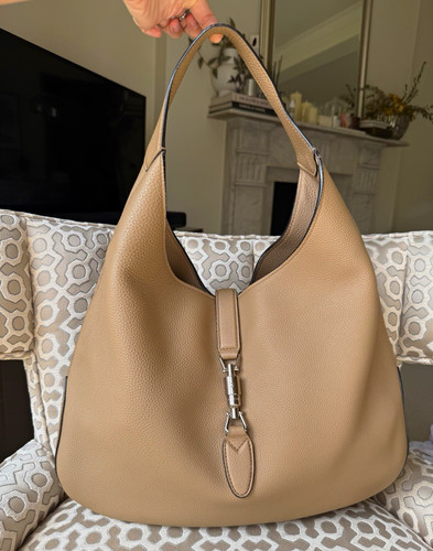 Gucci beige pebbled leather - beige,