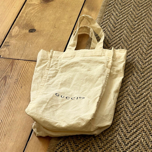 Gucci beige canvas logo tote - beige,