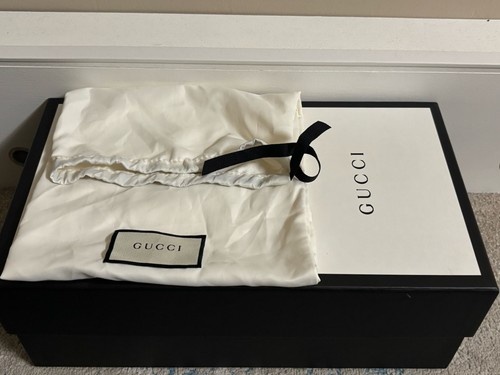 Gucci empty shoes box with - empty,